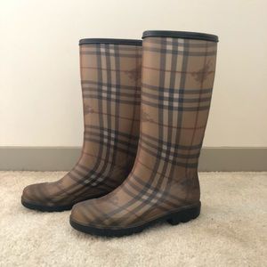 Burberry Rain Boots, Women’s Size 6